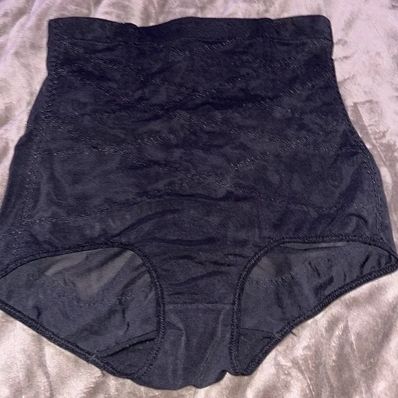 Shapewear - Picture 3 of 5